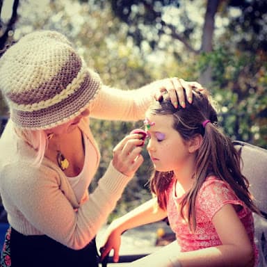 PAINT ON YOUR FACE | Facepainting & Party Entertainment - Wedding DJ