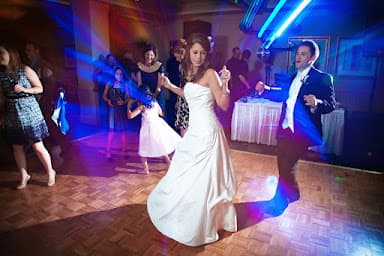 White Knight Entertainment & Lyon Events - Wedding DJ
