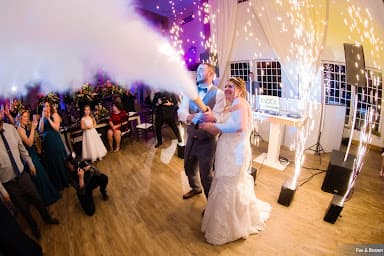 Klock Entertainment - Wedding DJ