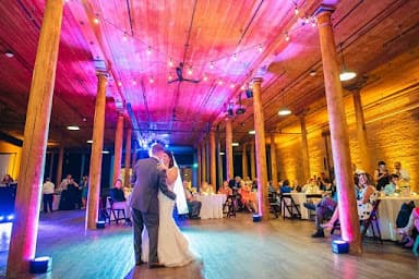 Milwaukee Airwaves - Wedding DJ