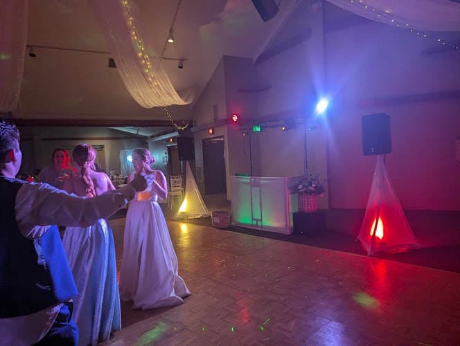 Pro Mobile DJs & Photo Booth