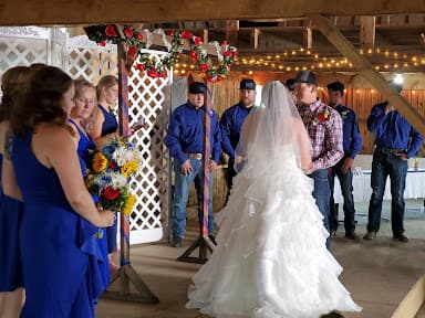 Star Struck Entertainment - Wedding DJ