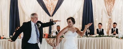 Watts Entertainment - DJ | Photo Booth | Lighting