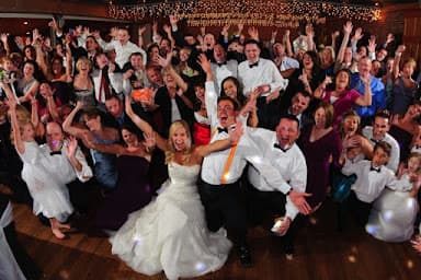 Throttle Up Entertainment - Wedding DJ