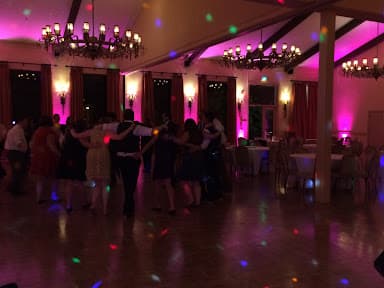 Level 10 Entertainment - Wedding DJ