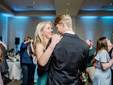 Sunkisst Entertainment DJ & Photo Booth - Wedding DJ