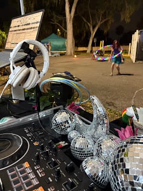 Moonbeam Makers - Wedding DJ