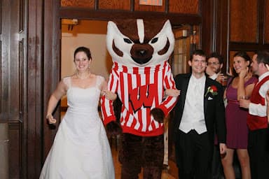 High Energy Mobile DJ's - Wedding DJ