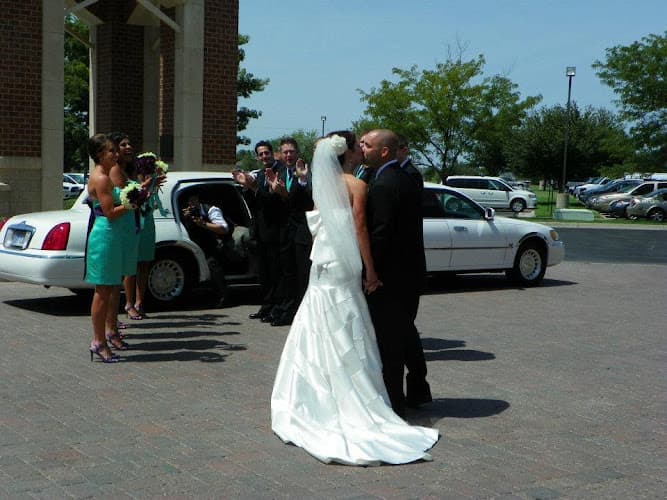 All World Entertainment DJ & Photo Booth