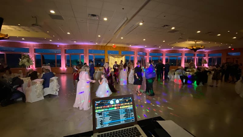 Michigan’s Premier DJ & Photo Booth