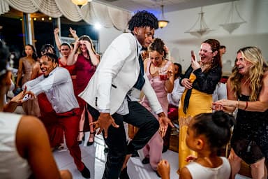 Sound Ryte Mobile DJs - Wedding DJ