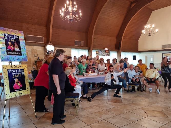 VÍCTOR LUIS SPECTACLES