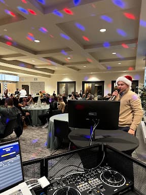 DJ CHUCKIEE - Wedding DJ