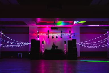 Blackboard Music - Wedding DJ