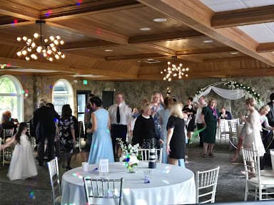 Stu-dio Entertainment - Wedding DJ