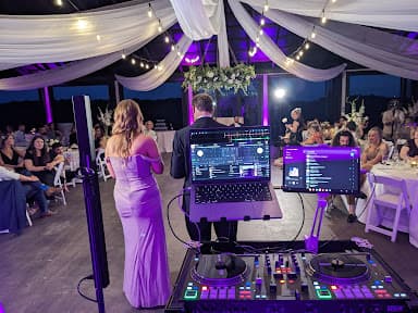 Tri-Cities Entertainment - Wedding DJ