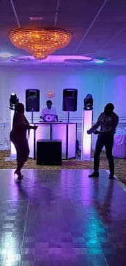 Kriss Kross Entertainment - Wedding DJ