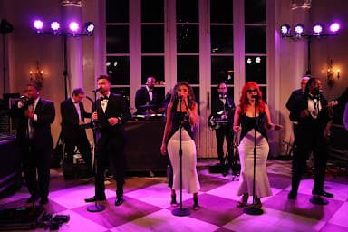 The Phunky Monkeys - Wedding DJ