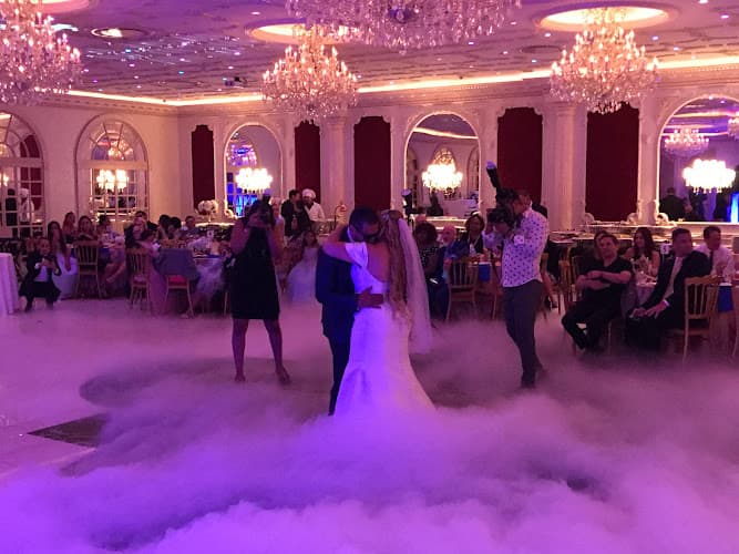 Custom Entertainment - DJs and Photo Booths