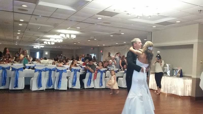 BEE ALL YOU CAN BEE WEDDING DJ & EVENTS