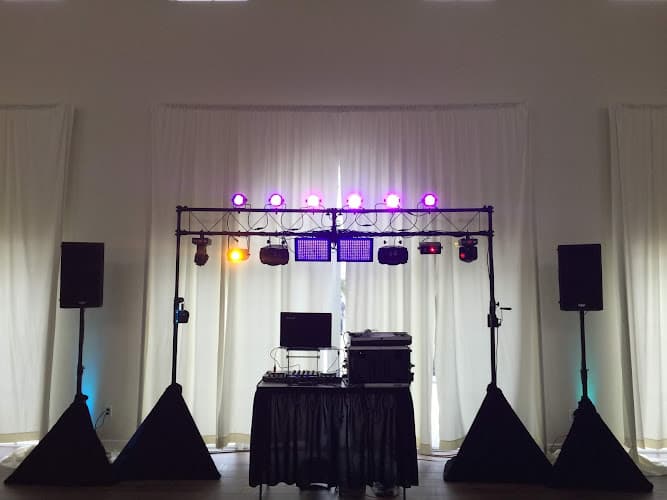 Evolusion Karaoke and DJ Services