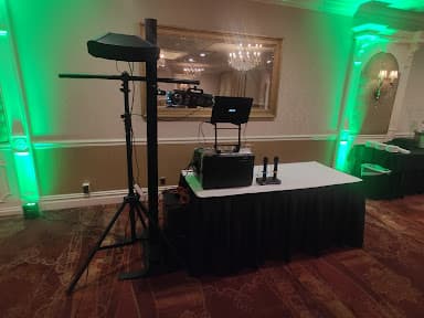 AAA Entertainment - Wedding DJ