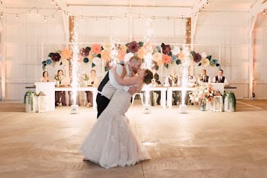 Turn Up Columbus - Wedding DJ