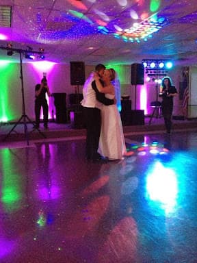 JUKE BOX HITS Entertainment Services - Wedding DJ