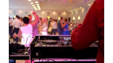 Johnson Entertainment - Wedding DJ