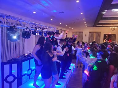 E Rock Entertainment LLC - Wedding DJ