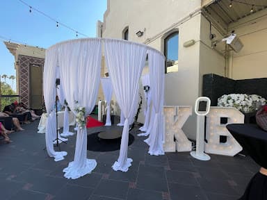 PictureThisBoothLA - Wedding DJ