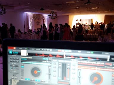 SouthEast Texas DJ & Rental - Wedding DJ