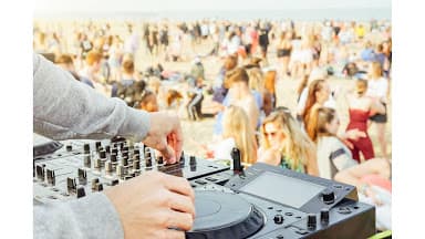 Showtime DJs - Wedding DJ