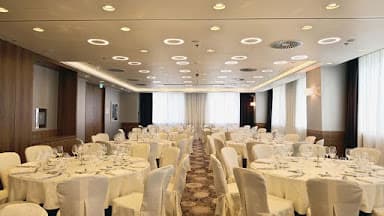 Gibbs Rental & Sales Ltd - Wedding DJ