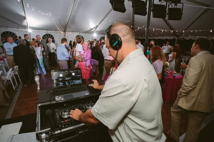 Mohr Fun Events Wedding DJ Service and Photo Booth