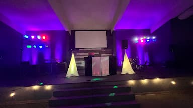 Divine Entertainment - Wedding DJ