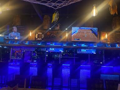 Crafty Crab Pompano Beach - Wedding DJ