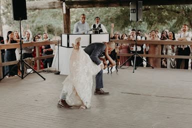 Icon DJ - Wedding DJ