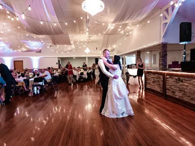 Press Play Entertainment DJ & Photo Booth - Wedding DJ